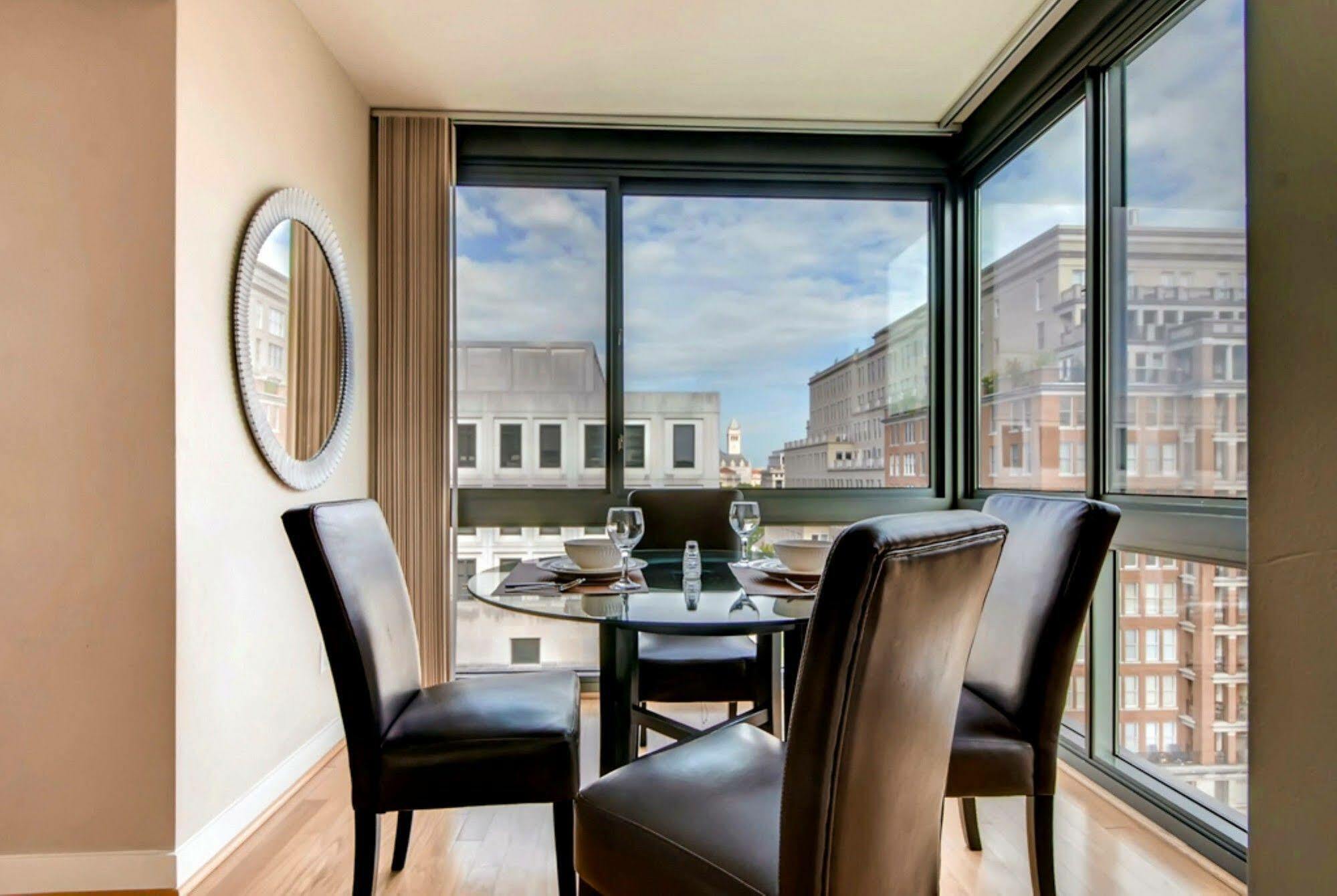 Global Luxury At The National Mall Apartment *